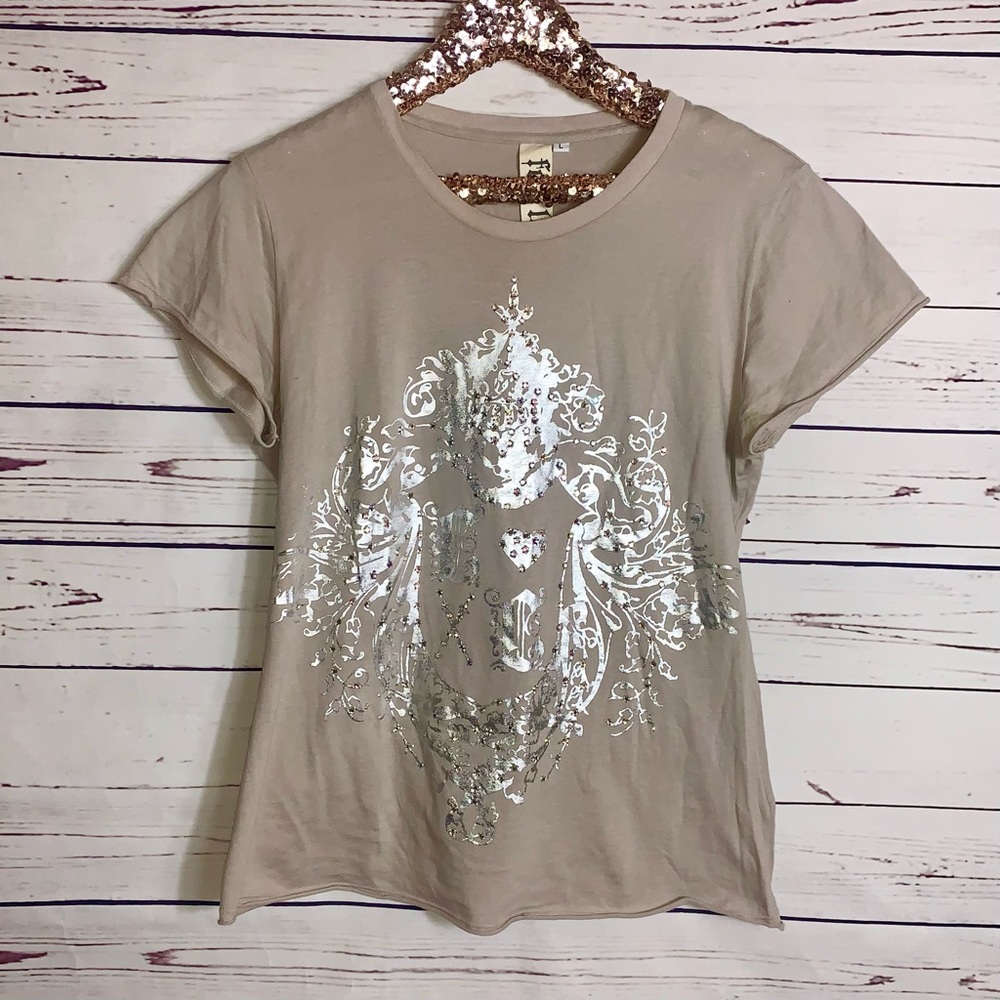 Johnny Was Beige Short Sleeve Tee with Silver Foil Crest - L